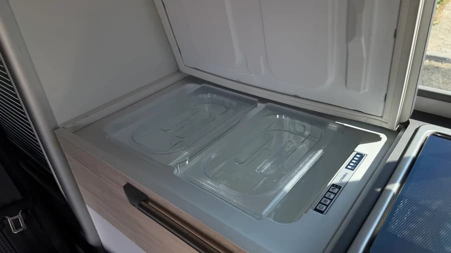 Vitrifrigo 40-l-12V-Kompressorkühlschrank, geöffnet
