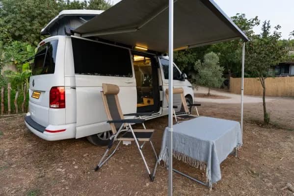 Demonte karavan akıllı kontrol ve donanım detayı