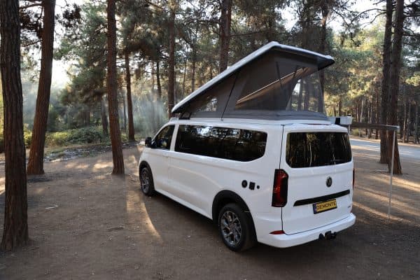 Assos karavan iç mekân — mutfak ünitesi