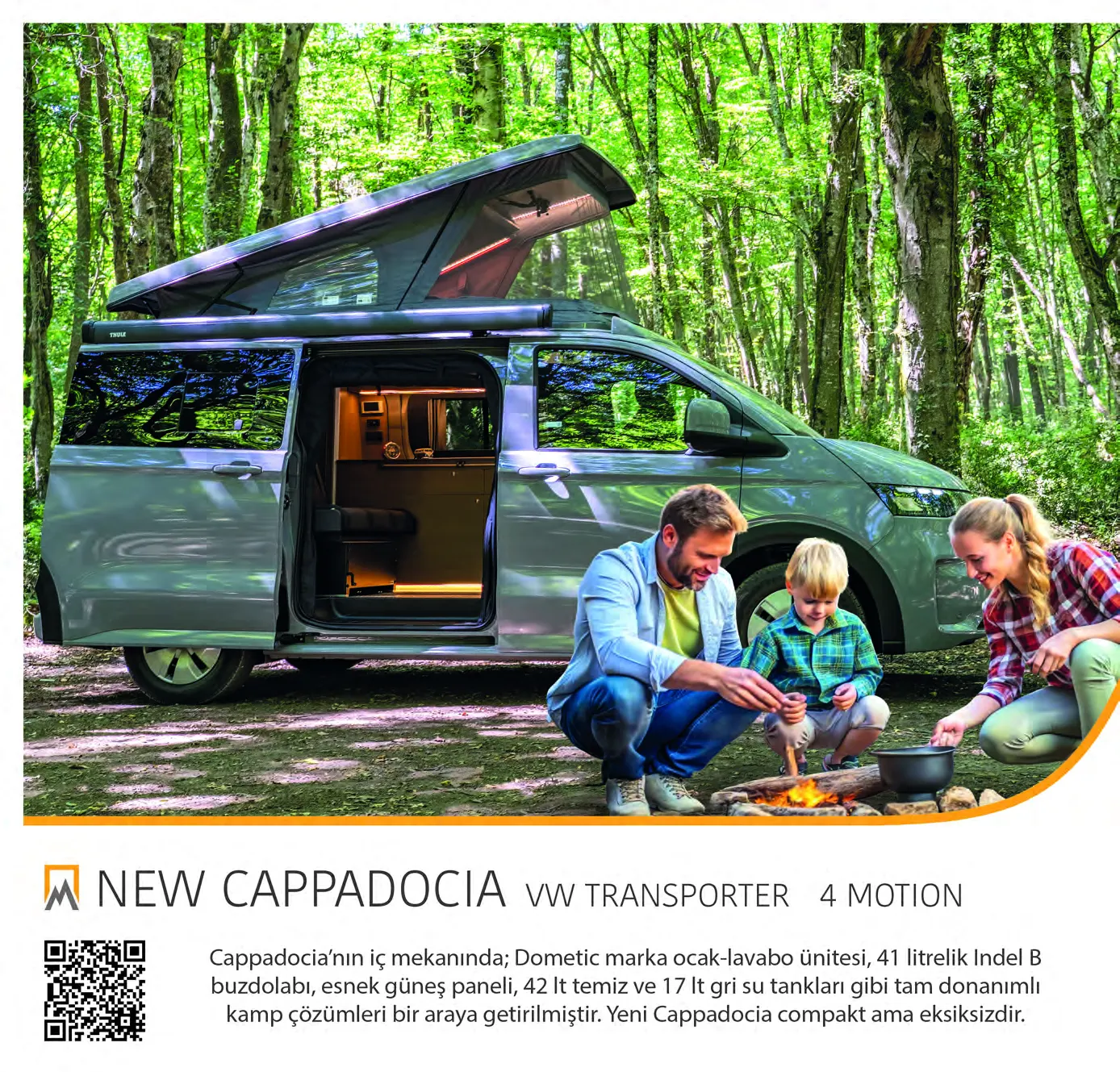 Demonte Karavan Katalog 2026, Seite 4: das Modell NEW CAPPADOCIA auf VW Transporter 4Motion, daneben eine Familie am Lagerfeuer